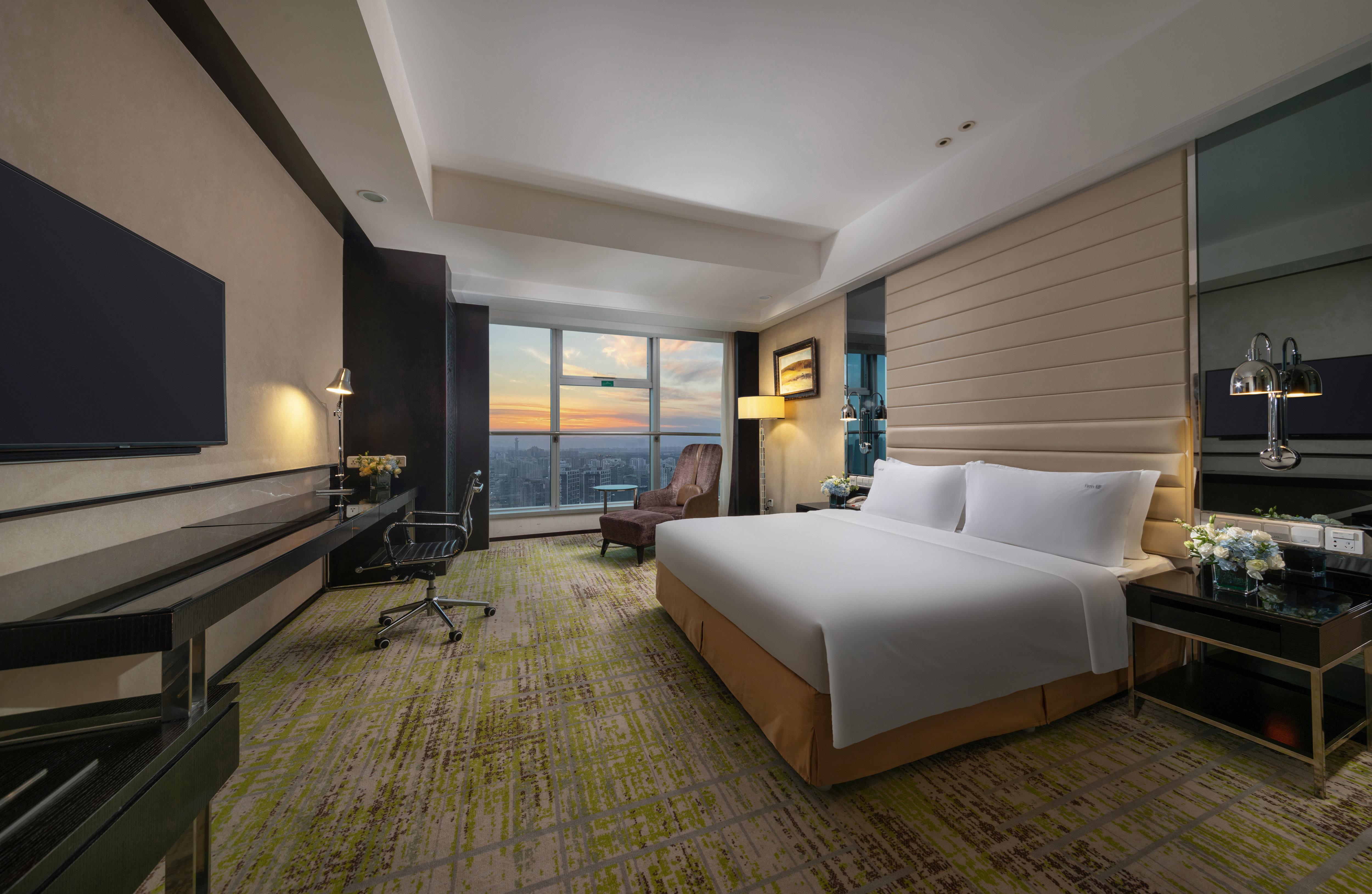 Holiday Inn Beijing Focus Square By Ihg Exterior photo