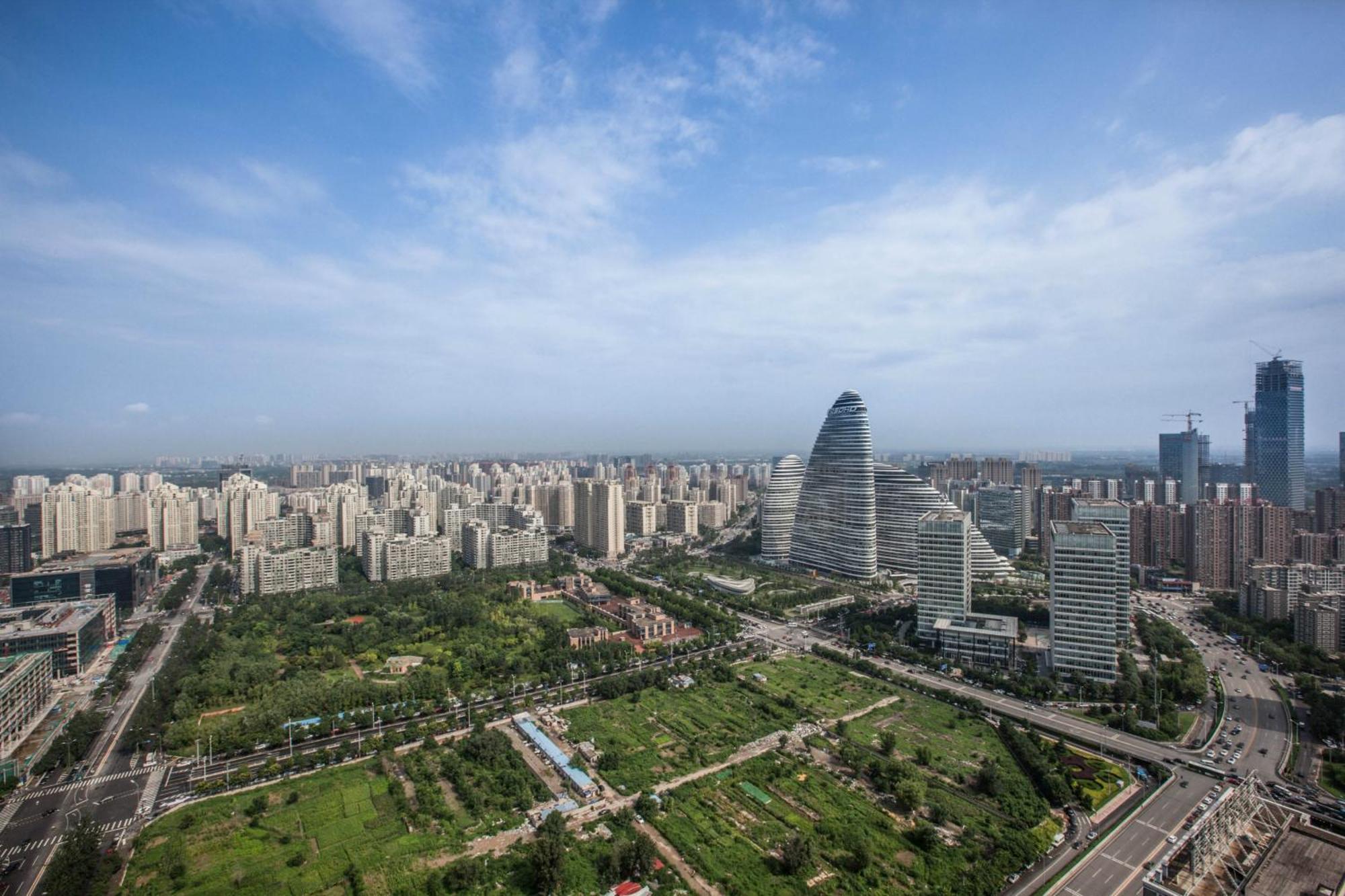 Holiday Inn Beijing Focus Square, An Ihg Hotel Exterior photo